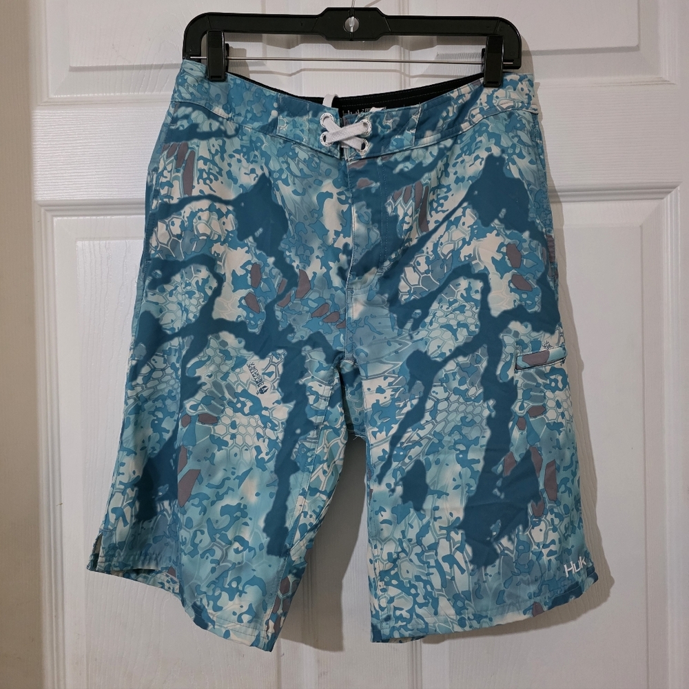 Huk Men's Kryptek Freeman 21" Obskura Shallows boardshorts Size 30